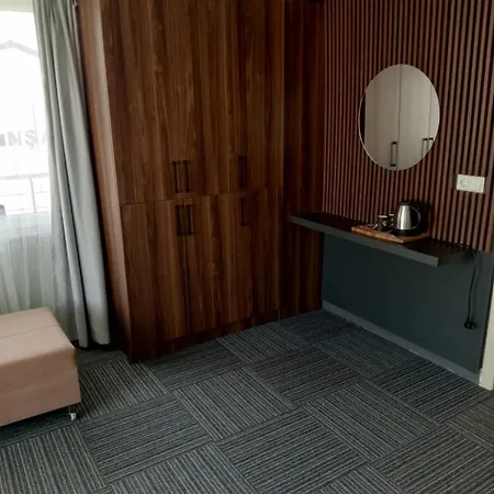 Hotel Emin
